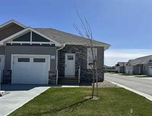 3, 14 Riverford Close W